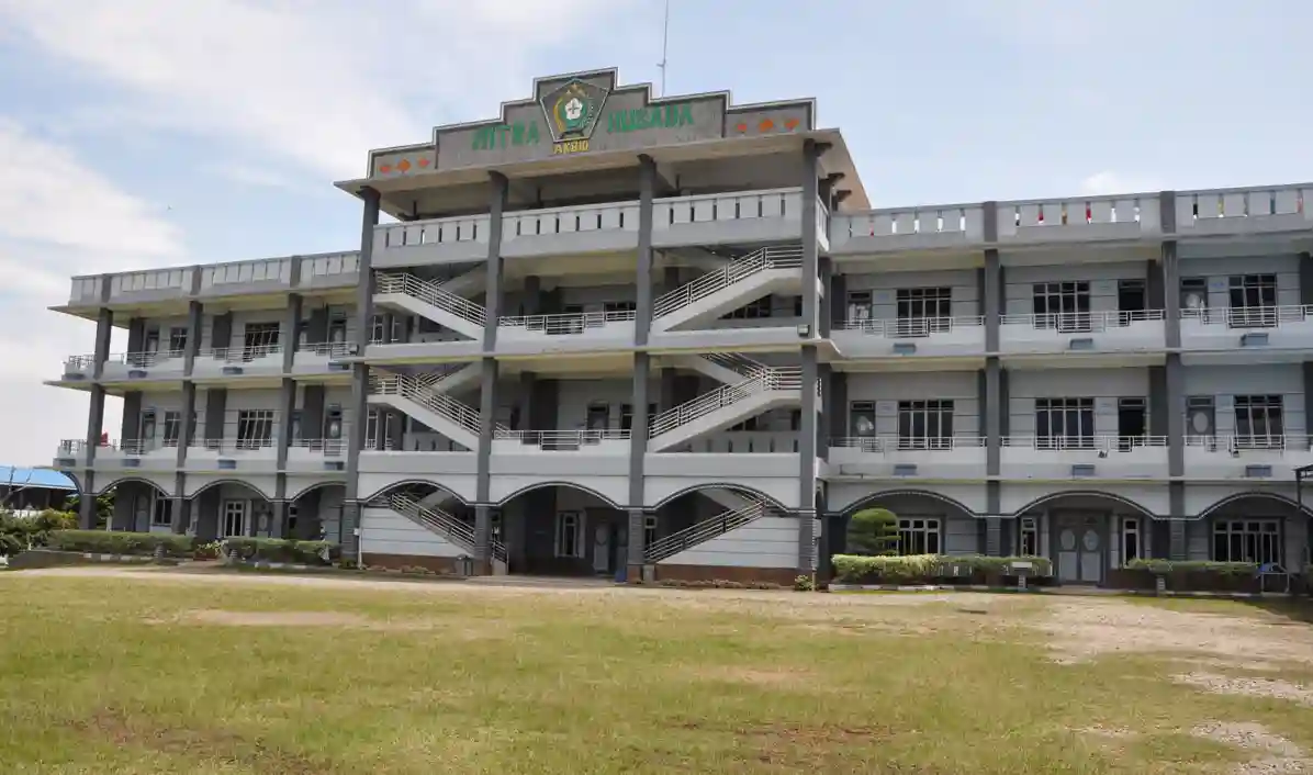 Fasilitas dan Prestasi STIKes Mitra Husada Medan