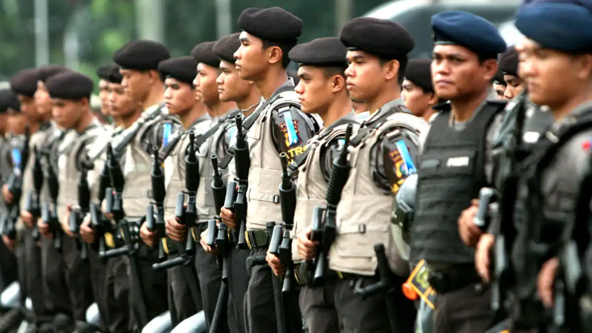 Syarat Fisik Masuk Polisi Wanita dan Pria